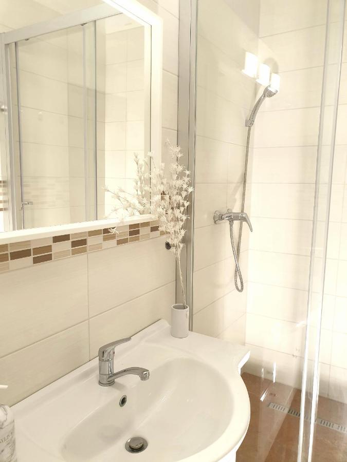 Apartman Central, Self Check In 24 H, Free Parking Банска бистрица Екстериор снимка